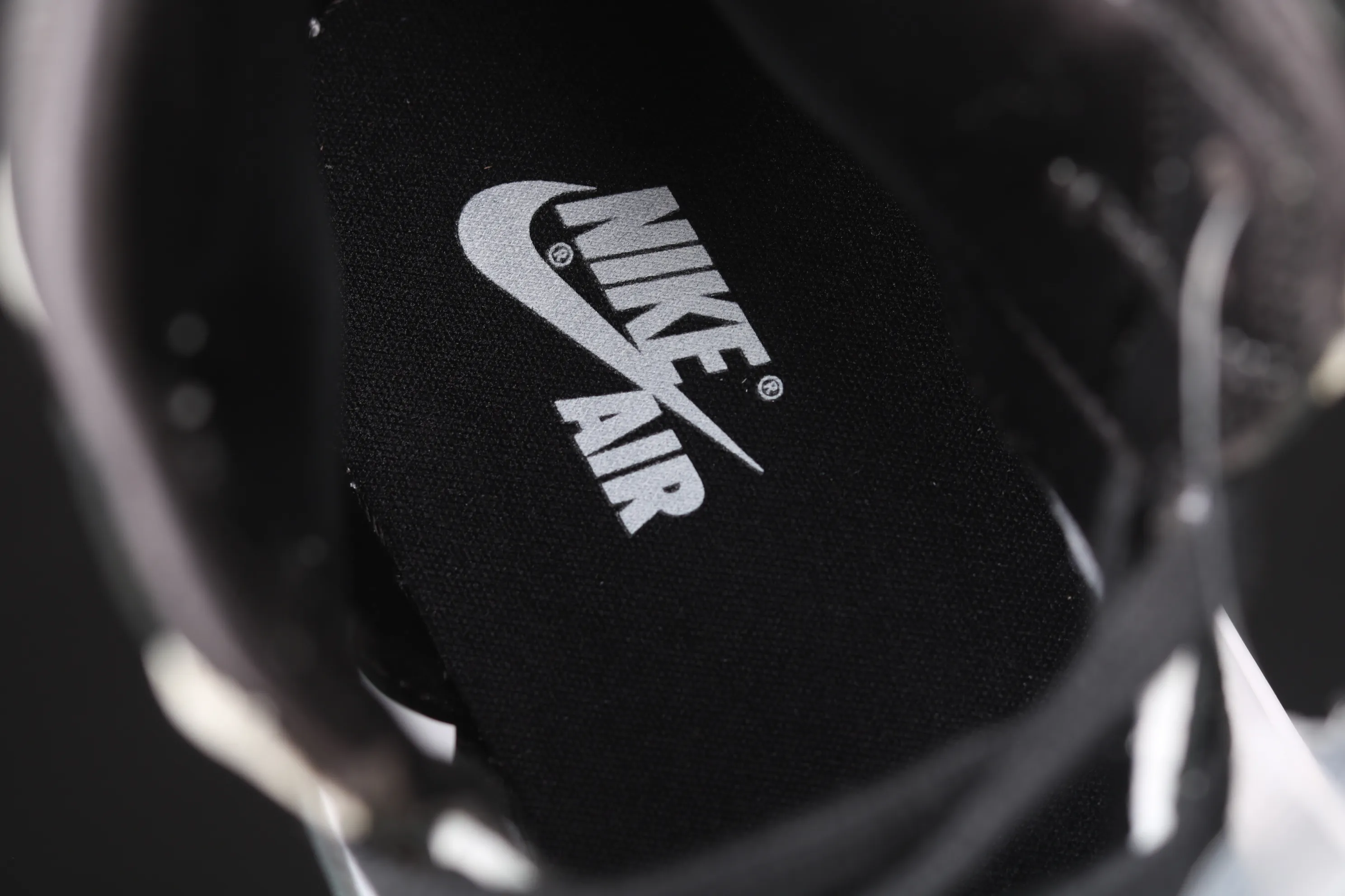 All categories Air Jordan Jordan series basketball shoes Air Jordan 1 High Air Jordan 1 High OG Wmns "Silver Toe" AJ1 Joe 1 metallic black silver silver toe CD0461-001